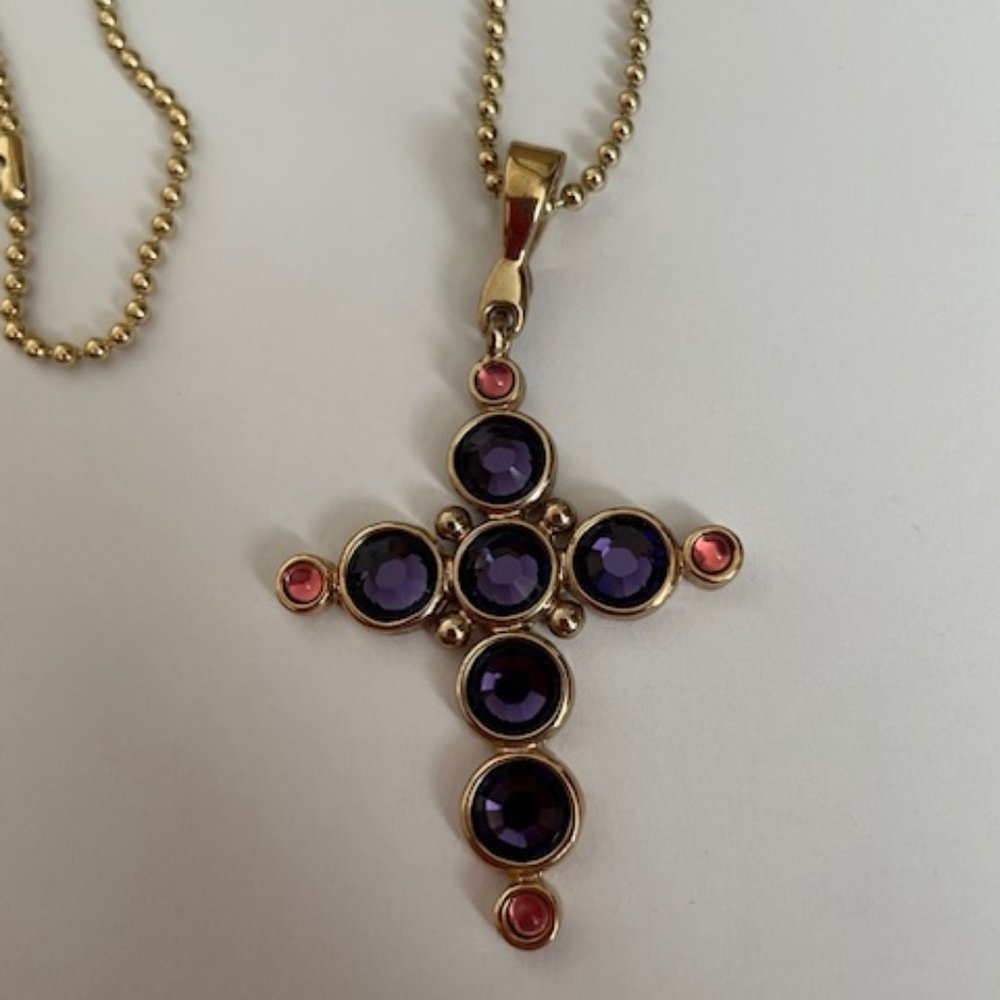 Vintage Franchesca Visconti Necklace with cross pendant